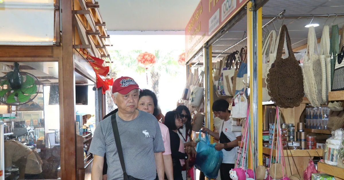 Quan tâm đầu tư, quản lý chợ truyền thống