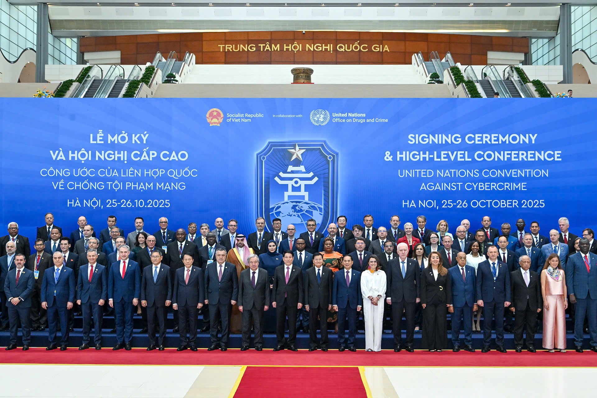 Chủ tịch nước Lương Cường đón các trưởng đoàn tại lễ ký Công ước Hà Nội - Ảnh 7.