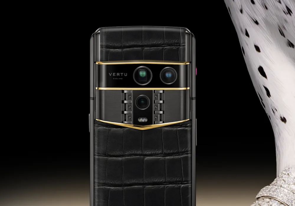 Vertu Agent Q с уникальным мастерством