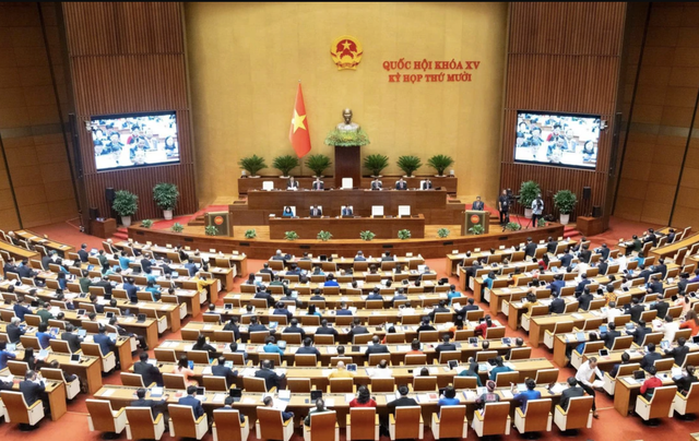 إضافة نائب لرئيس الوزراء وإقالة 3 وزراء - صورة 1 Bổ sung Phó thủ tướng, miễn nhiệm 3 bộ trưởng- Ảnh 1.