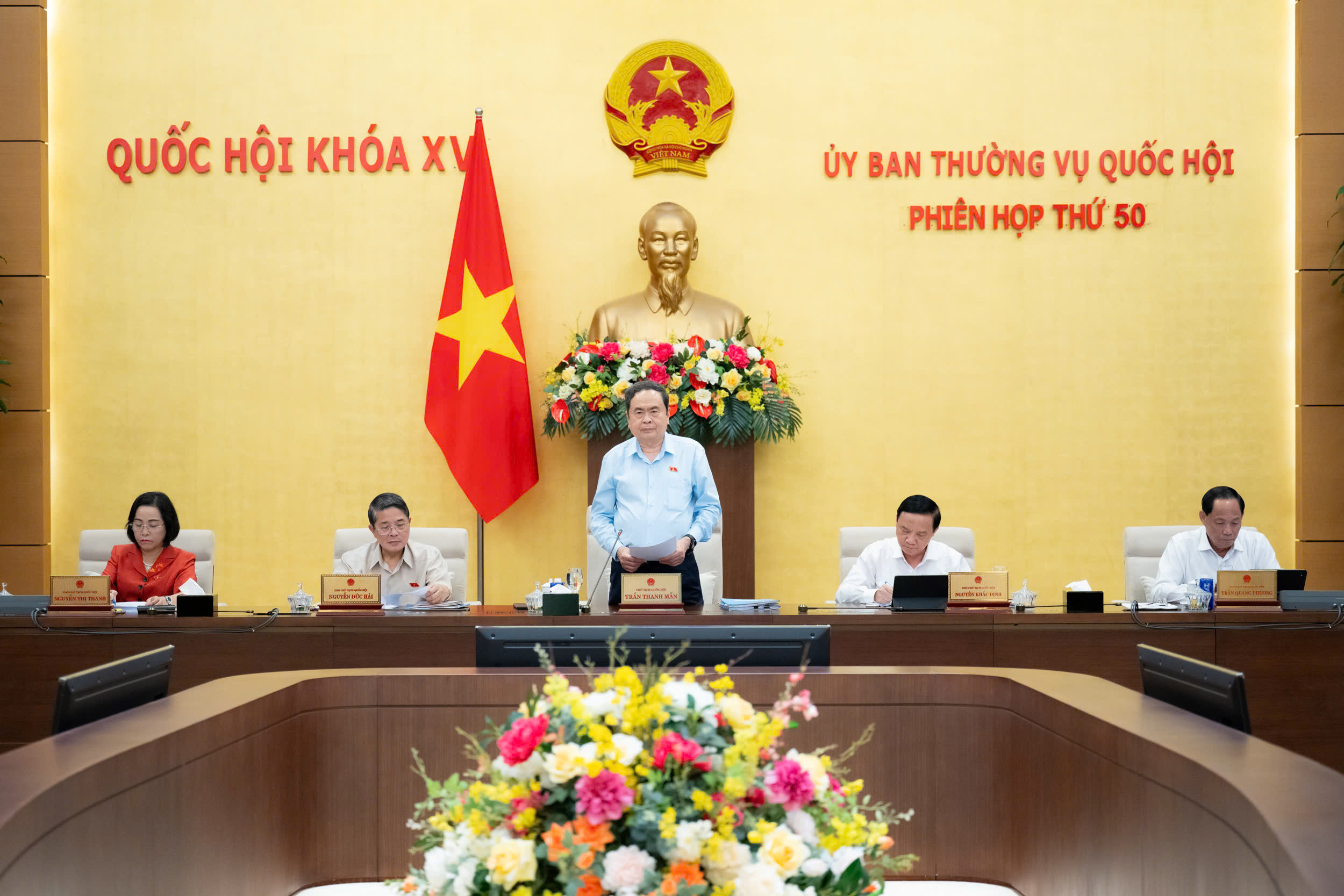 Chủ tịch Quốc hội: Cho ý kiến công tác nhân sự trình Quốc hội - Ảnh 2.