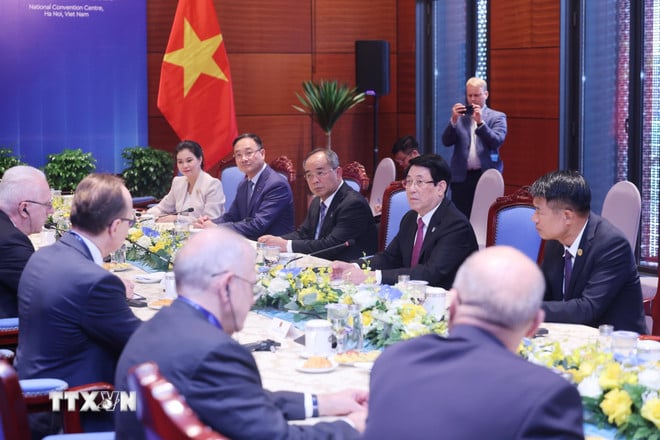 ttxvn-presiden-negeri-memperkuat-bekalan-tenaga-ke-nga6.jpg