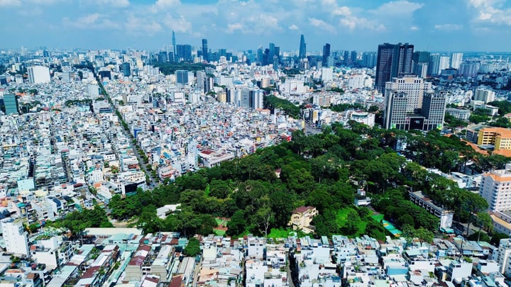 Perceel nr. 1 Ly Thai To wordt bebouwd met een groen park, de wegen worden verbreed en er wordt een monument geplaatst ter nagedachtenis aan de COVID-19-slachtoffers.