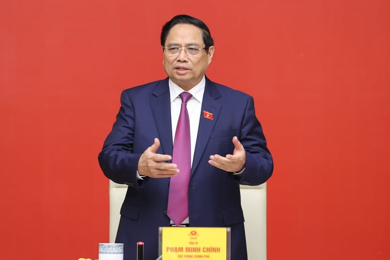 Thủ tướng Phạm Minh Chính chủ trì phiên họp Chính phủ về triển khai các nhiệm vụ trọng tâm tới cuối năm 2025 - Ảnh: VGP/Nhật Bắc