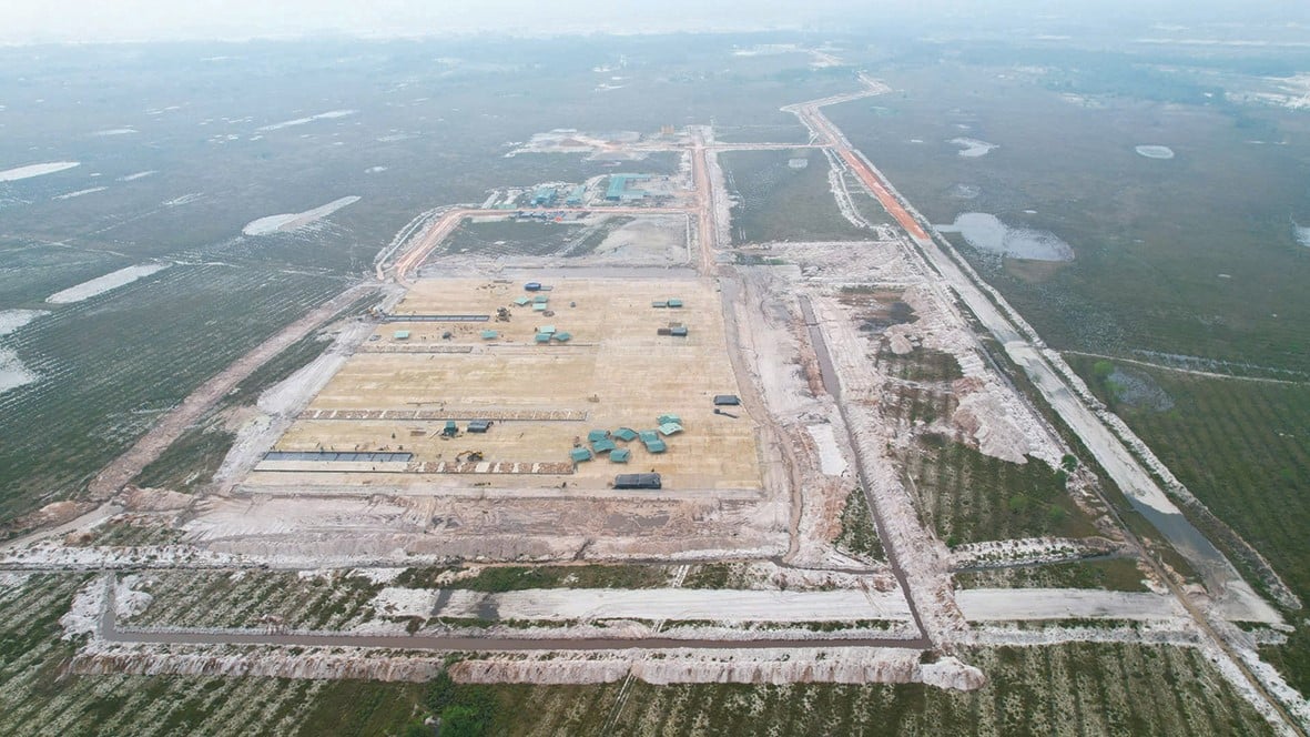 Panoramautsikt över byggarbetsplatsen på Quang Tri flygplats.