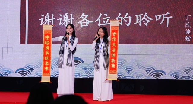 Sinh viên hùng biện bằng tiếng Trung về AI, con người trong kỷ nguyên số - Ảnh 5.