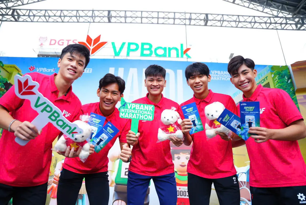 Gian hàng VPBank tại VPIM 2025: sôi động, hào hứng với những trải nghiệm trò chơi công nghệ cao - Ảnh 6.