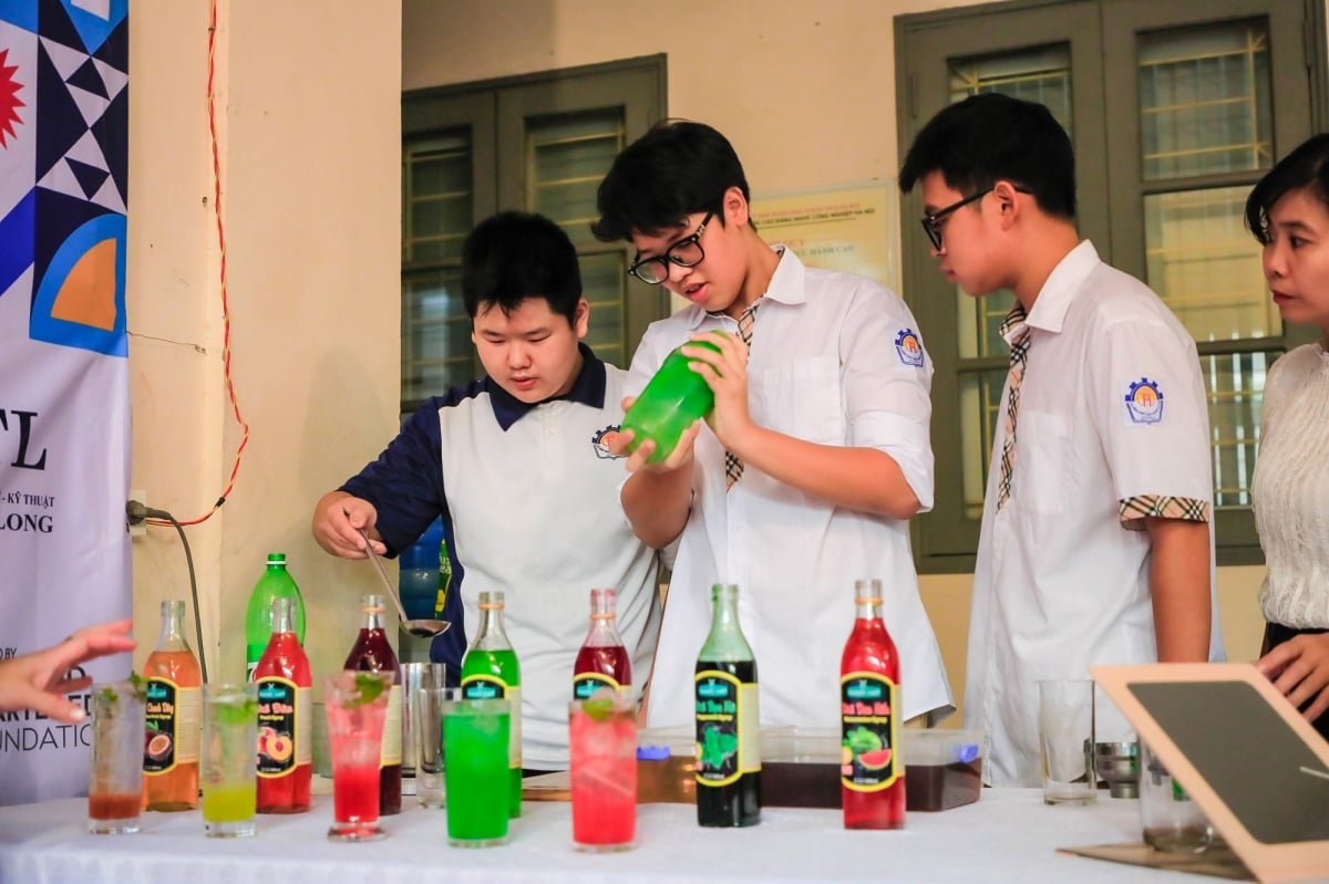 Le projet « Démarrez votre propre entreprise » parrainé par la Fondation Standard Chartered par l’intermédiaire de Plan International Vietnam a été officiellement lancé.
