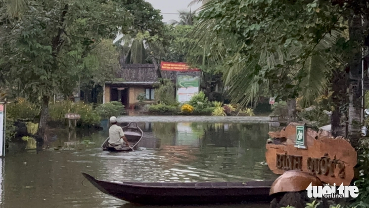 Ngập cũ chưa rút, ngập mới ùa tới, dân Bình Quới chới với - Ảnh 8.