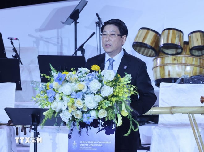 ttxvn-chu-tich-nuoc-luong-cuong-chu-tri-chieu-dai-cac-doan-tham-du-le-mo-ky-cong-uoc-ha-noi-3.jpg