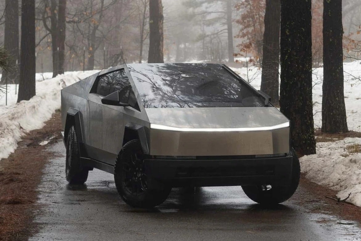Tesla Cybertruck broer 1