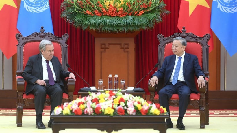 O Secretário-Geral To Lam recebe o Secretário-Geral das Nações Unidas, António Guterres. (Foto: DANG KHOA)
