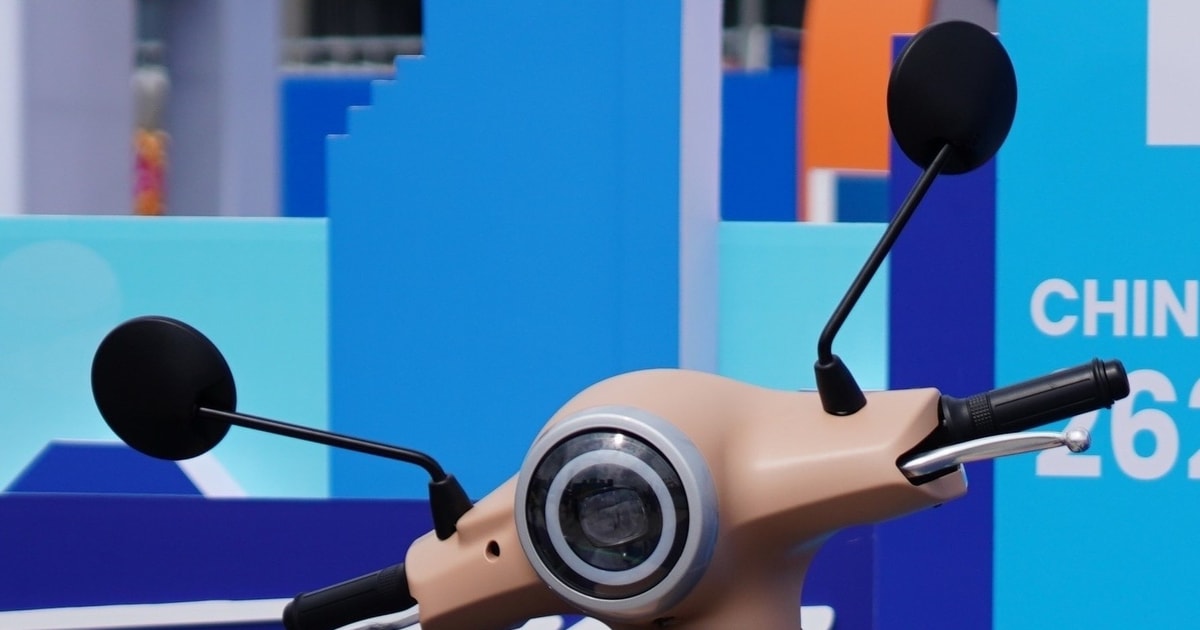 Người Việt giảm mua xe máy xăng: Quy định hay điện hóa?