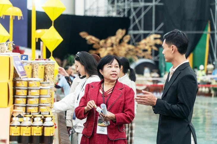 hội chợ - Ảnh 1.