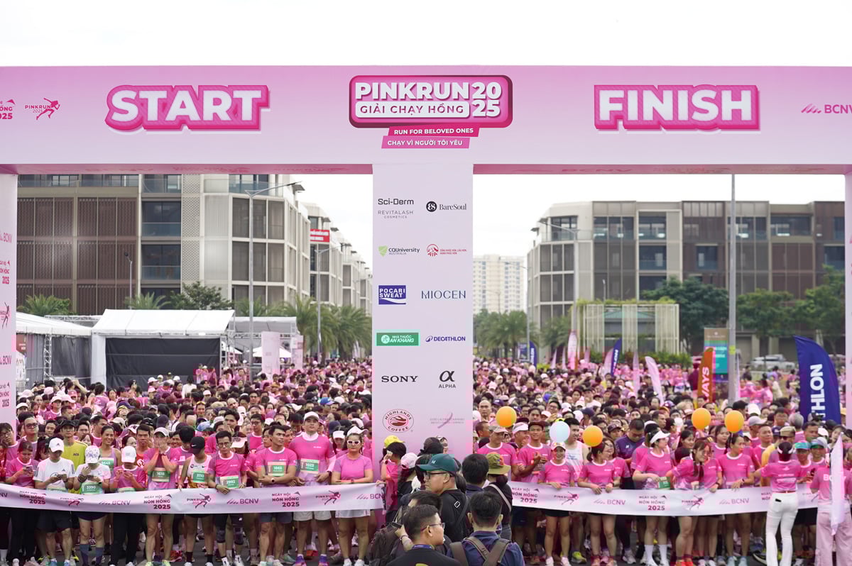 Hơn 5.000 người chạy Pink Run 2025 để lan tỏa yêu thương - Ảnh 1.