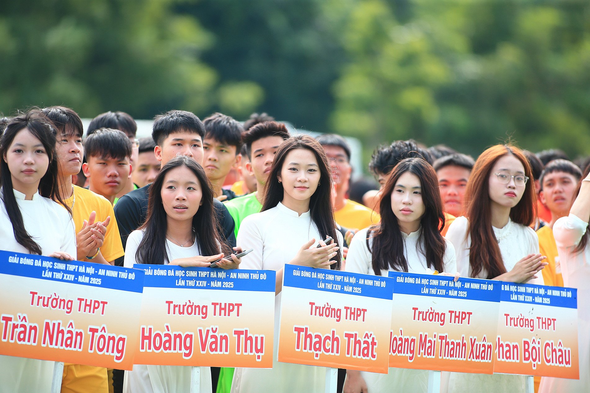 bong da hoc sinh 13.JPG