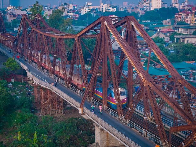 VPBank Hanoi International Marathon 2025: ແຂ່ງຂັນເພື່ອແຜ່ນ້ຳໃຈສຸຂະພາບເຂັ້ມແຂງ ແລະ ການດຳລົງຊີວິດທີ່ຈະເລີນຮຸ່ງເຮືອງ - ຮູບທີ 6. VPBank Hanoi International Marathon 2025: Giải chạy lan tỏa tinh thần sống khỏe, sống thịnh vượng- Ảnh 6.