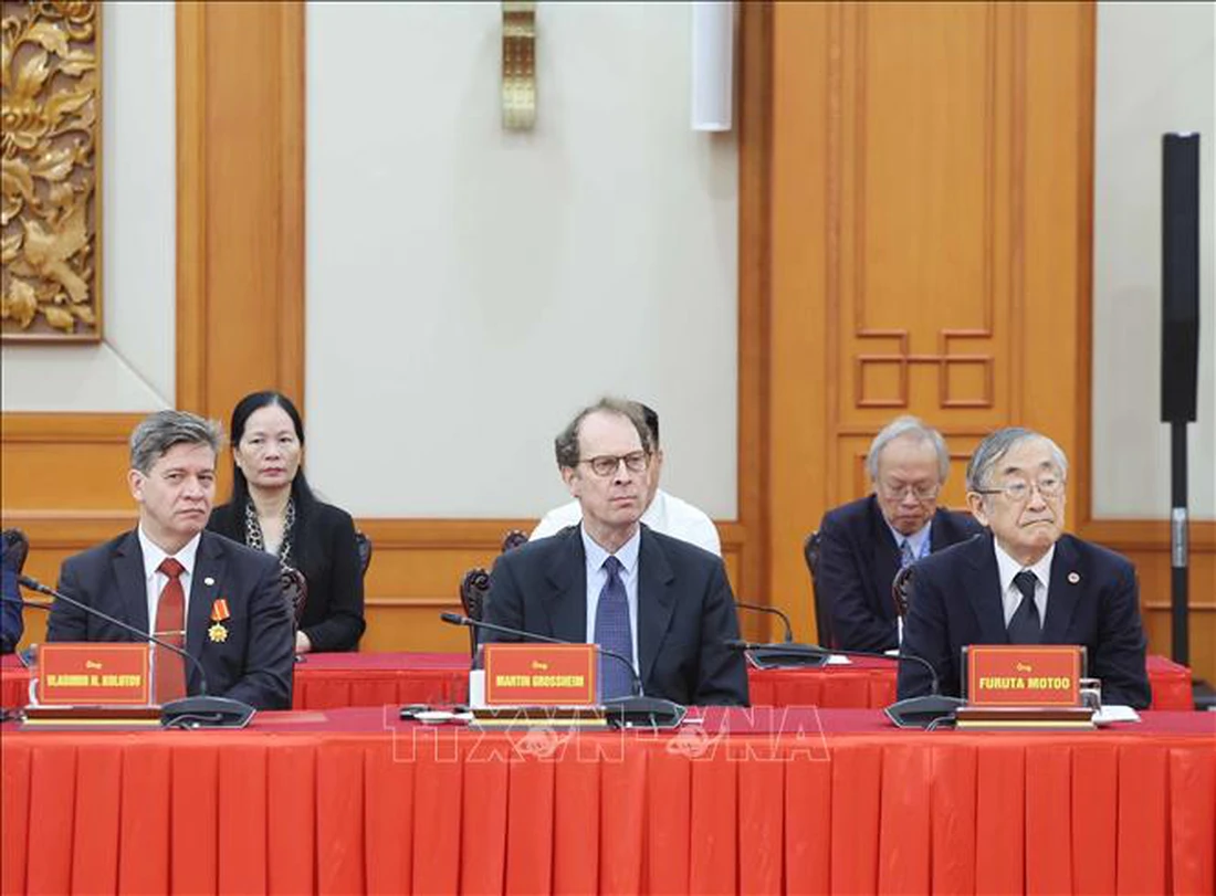 Att främja värdet av vietnamesiska studier i globaliseringens era - generalsekreterare To Lams vision - Foto 3. Việt Nam học - Ảnh 3.