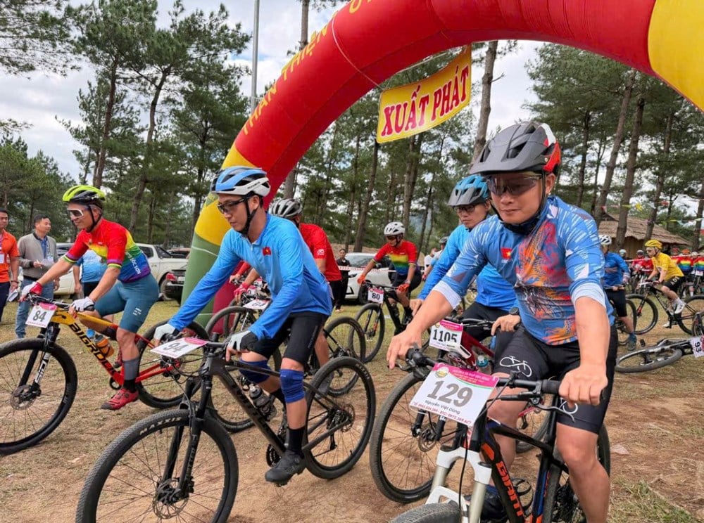 145 utøvere deltar i terrengsykkelrittet MTB for «Tam Than Golden Season» Cup - bilde 1