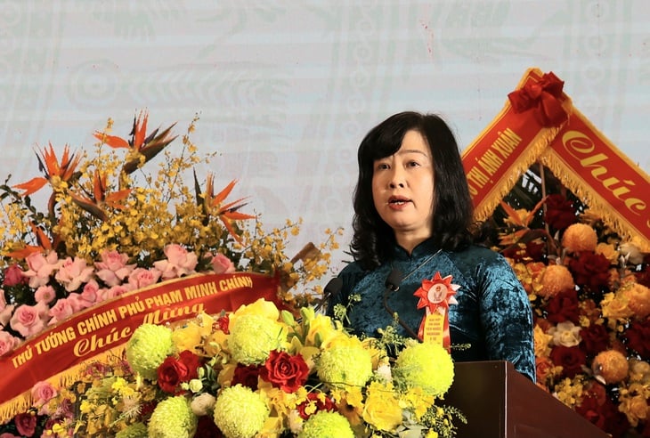 레탄롱 부총리: 의료진이 의료 윤리를 강화하고 디지털 전환을 촉진합니다 - 사진 2. thi đua yêu nước - Ảnh 2.