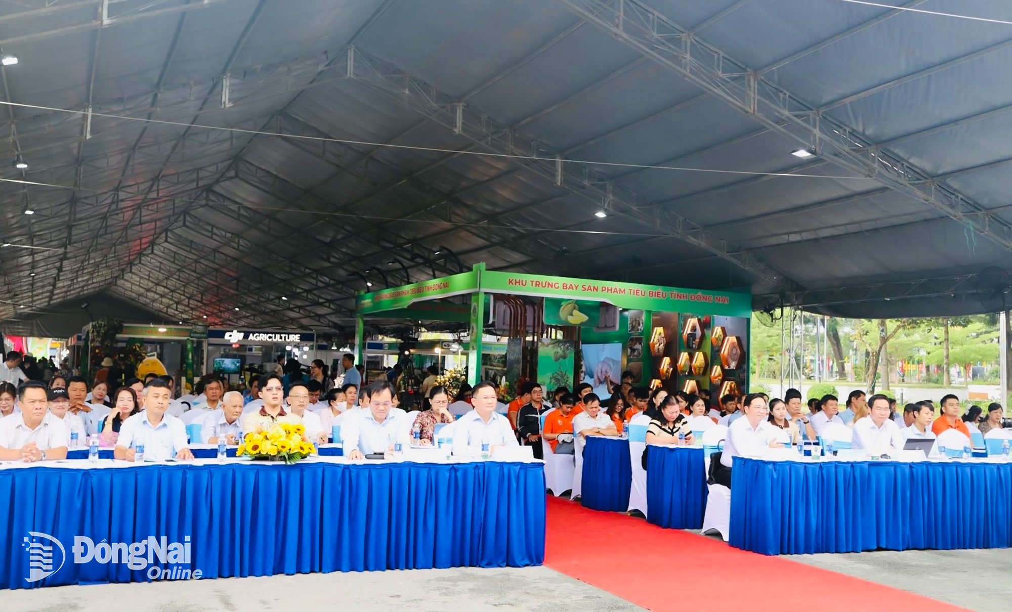 Quang cảnh Hội thảo Ứng dụng công nghệ số vào sản xuất nông nghiệp. Ảnh: B.Nguyên