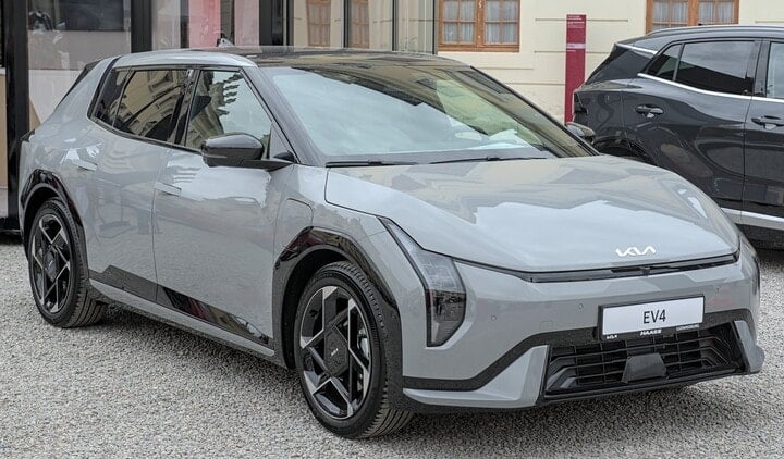 Mẫu xe điện KIA EV4 mới ra mắt thị trường hồi đầu năm nay.