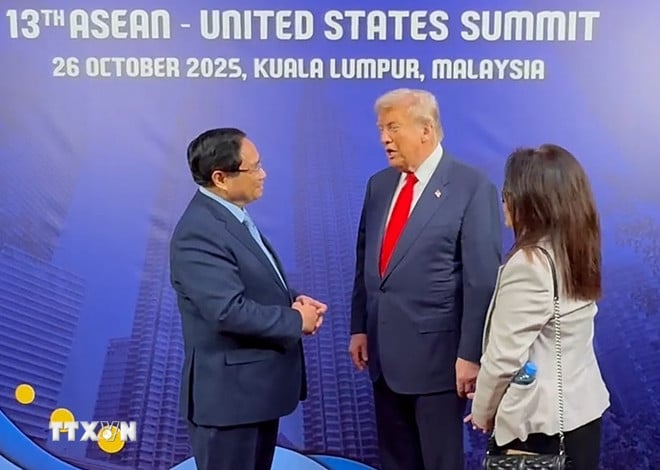 ttxvn-thu-tuong-pham-minh-chinh-donald-trump-tham-du-hoi-nghi-cap-cao-asean-hoa-ky-lan-thu-13-8365173-2.jpg