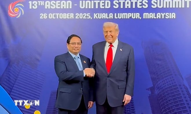 ttxvn-thu-tuong-pham-minh-chinh-donald-trump-tham-du-hoi-nghi-cap-cao-asean-hoa-ky-lan-thu-13-8365173-1.jpg