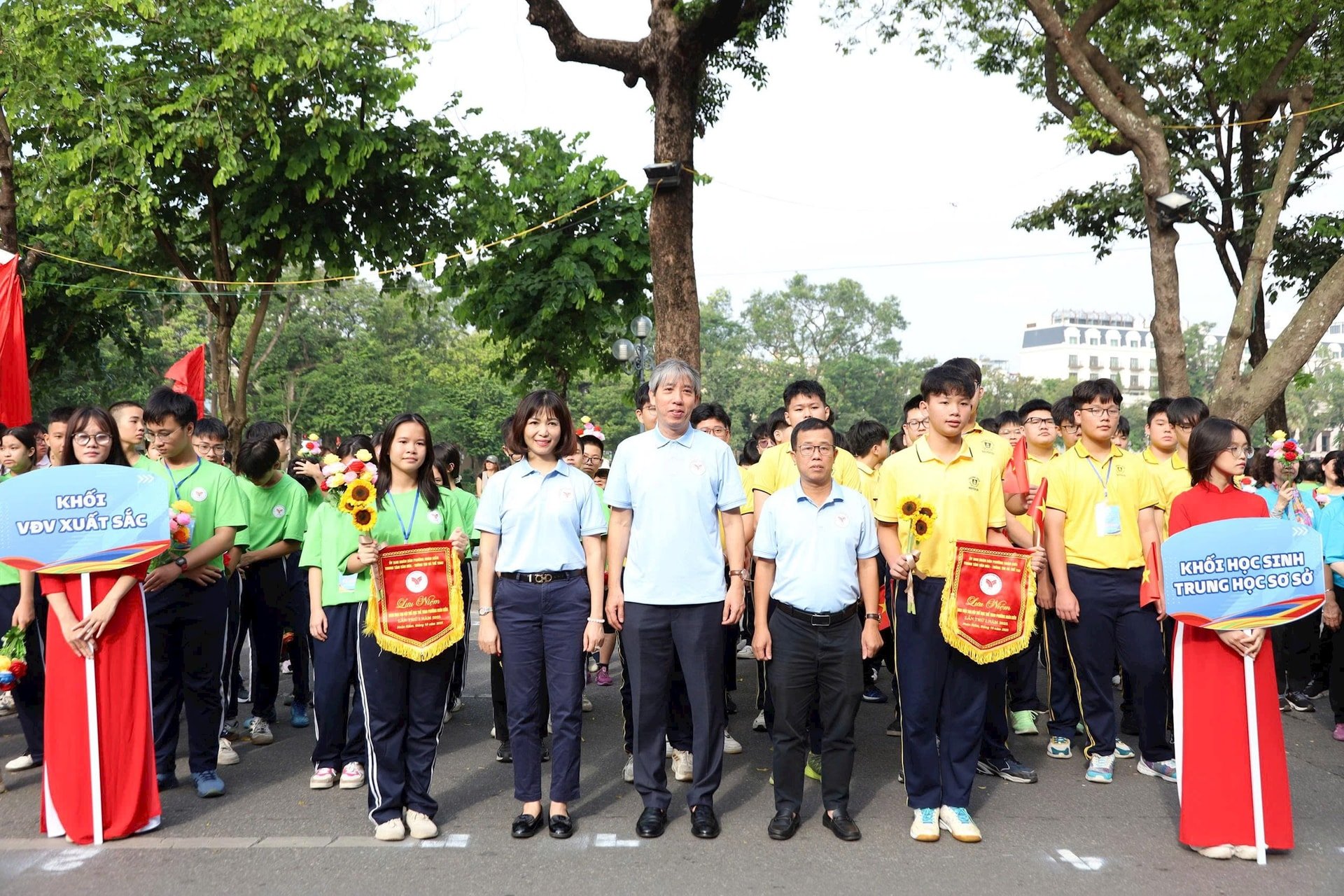 Hoàn Kiếm khai mạc Đại hội Thể dục Thể thao lần thứ I năm 2025- Ảnh 3.