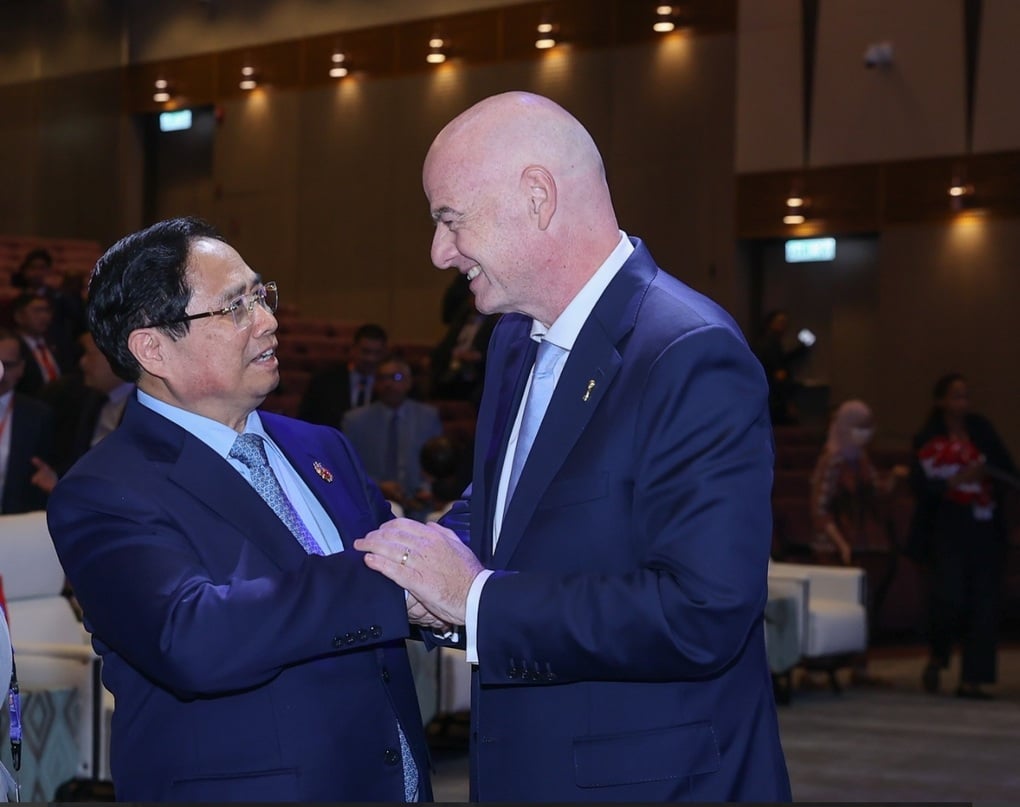 Chủ tịch FIFA muốn xây dựng Học viện Bóng đá FIFA tại Việt Nam - 1