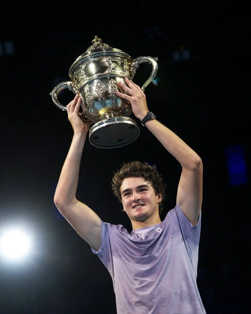 Sinner vô địch Vienna Open, Fonseca lên ngôi ở Basel Open - 2