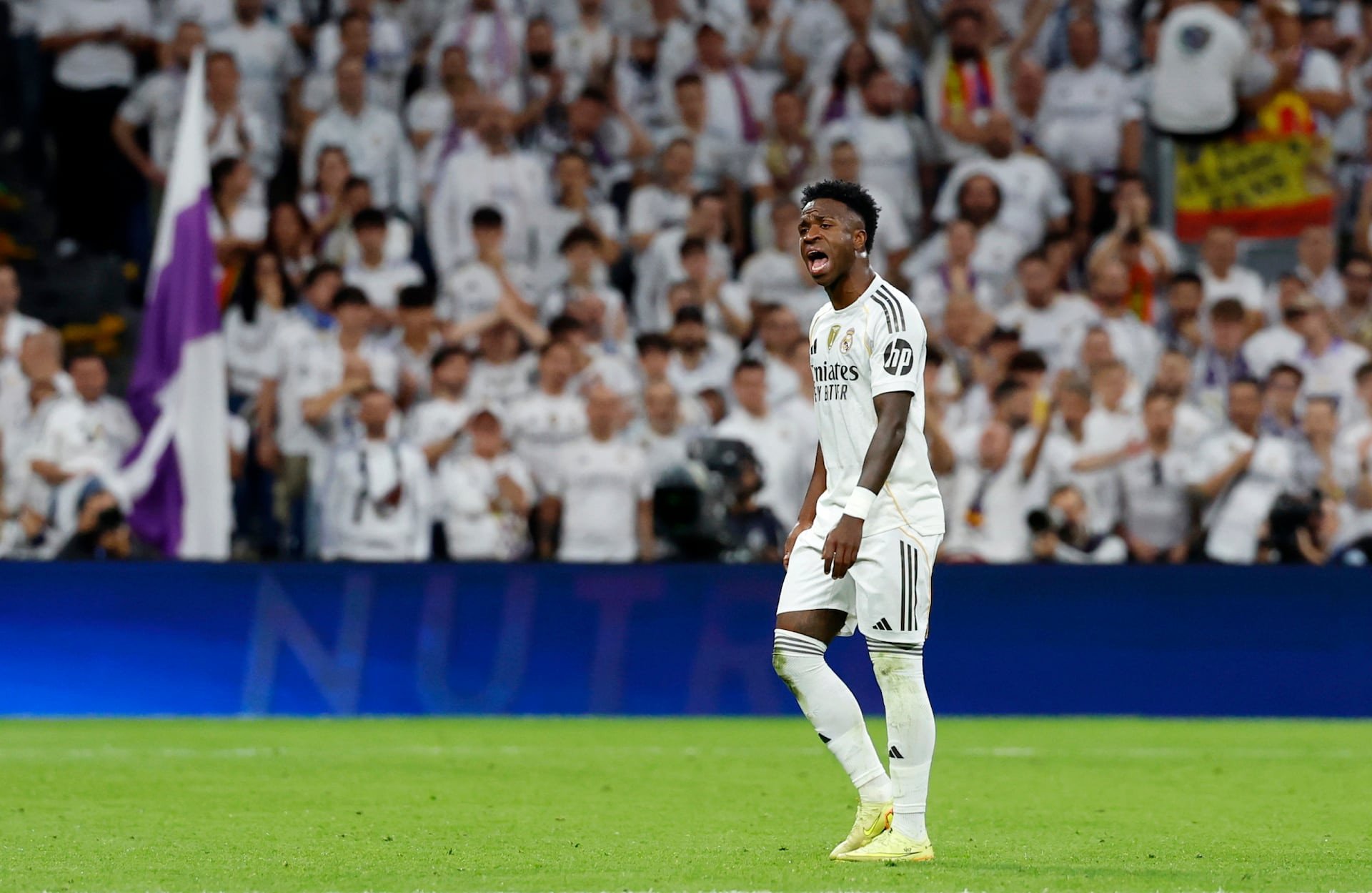 AS - Vinicius Real Madrid Barca.jpg