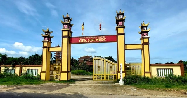 Long Phuoc antika pagod: Hemligheten bakom berömda vietnamesiska generalers kampsporter - Foto 1. Chùa cổ Long Phước: Bí ẩn tuyệt học võ công của các danh tướng Việt Nam- Ảnh 1.