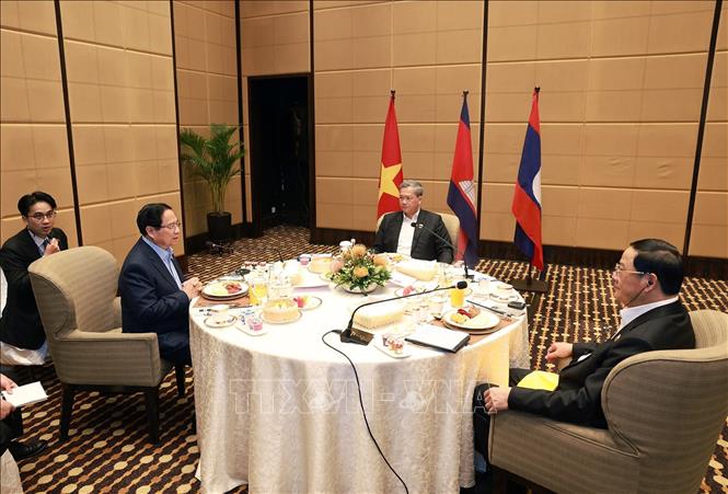 ចំណងជើងរូបថត