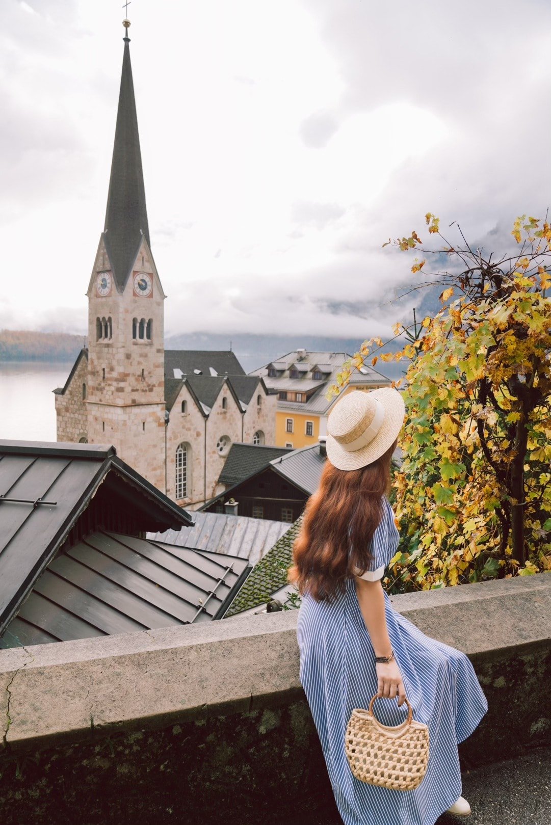Hallstatt församlingskyrka med sitt gotiska torn är stadens landmärke.