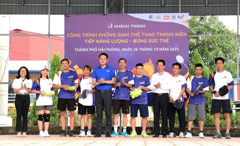 8002ff74dcfb51a508ea.jpg