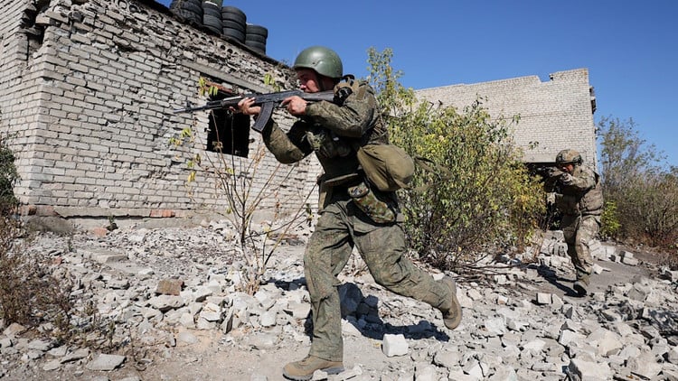 3-anh-the-war-zone.jpg