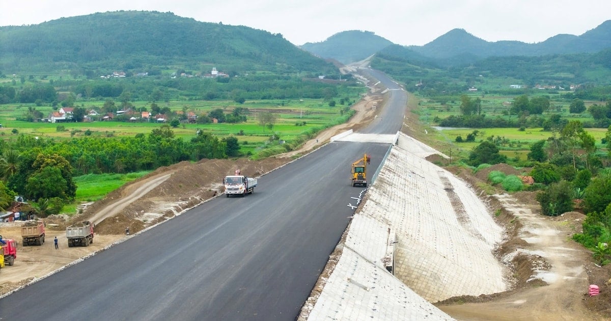 Cao tốc Chí Thạnh - Vân Phong: Nguy cơ chậm tiến độ cuối 2025