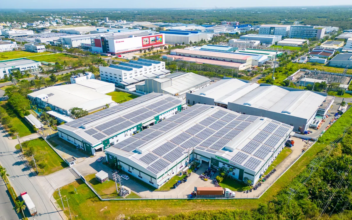 O Ministério das Finanças propôs alterar os regulamentos sobre incentivos de investimento para parques industriais e zonas econômicas. Bộ Tài chính đề xuất sửa quy định ưu đãi đầu tư đối với khu công nghiệp, khu kinh tế