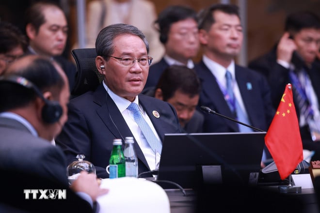 ttxvn-statsminister-pham-minh-chinh-deltager-det-26. ASEAN-Korea-toppmøtet-mai-26-1497.jpg
