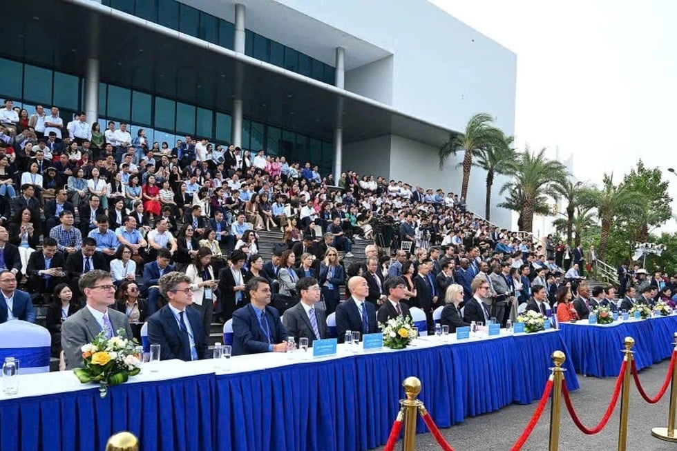 Việt Nam định hình “hành lang nhân văn” cho trí tuệ nhân tạo tại VIDW 2025 - 4