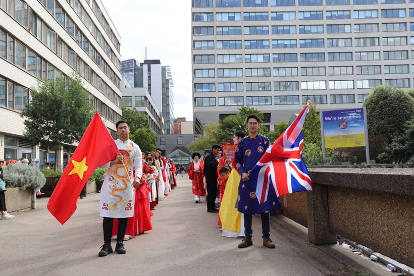 viet phuc bo hanh london 2025 8247787.jpg