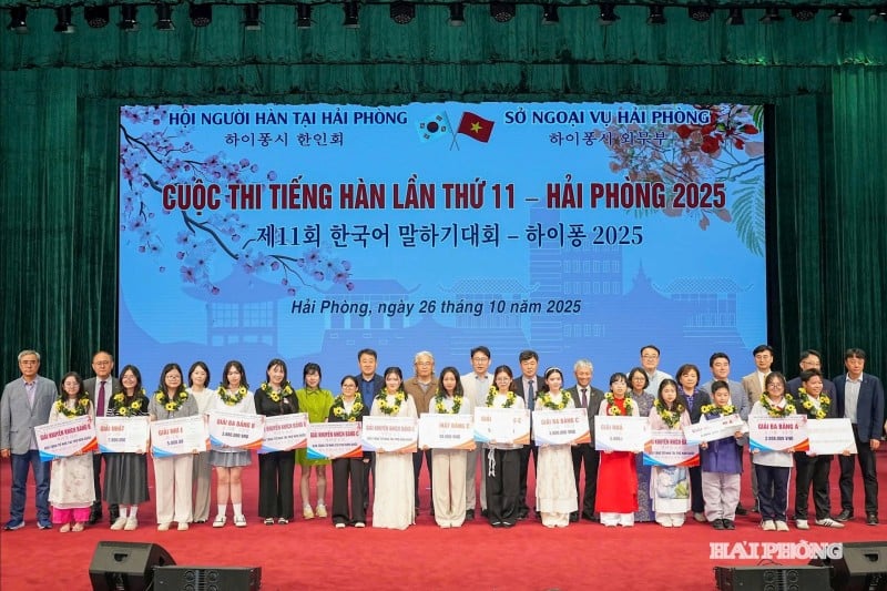 الفائزين. Các thí sinh đoạt giải.