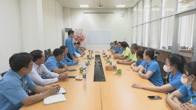 Kinh tế TP. Hồ Chí Minh khởi sắc, doanh nghiệp đẩy mạnh sản xuất cuối năm - Ảnh 4.