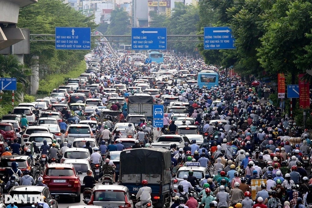 Việt Nam xây dựng lộ trình siết khí thải phương tiện - 1