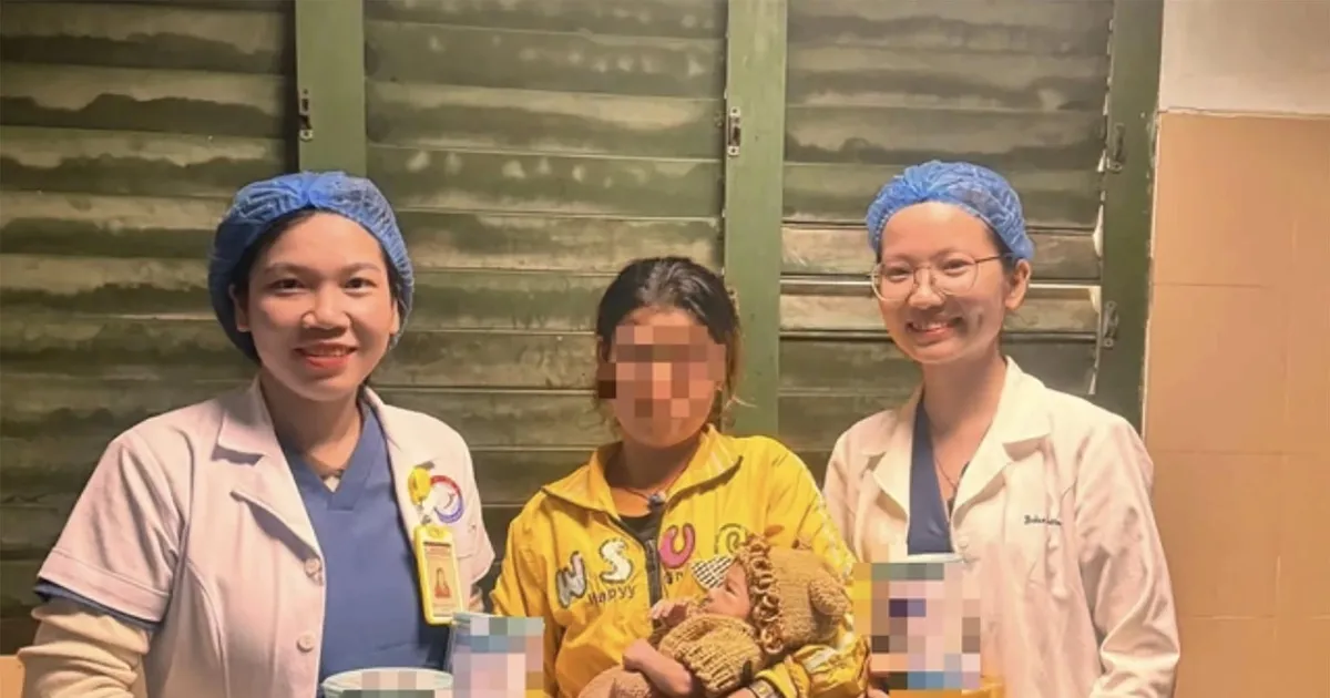 Quảng Trị: Cứu sống bé 5 ngày tuổi thủng dạ dày do mẹ cho ăn cơm quá sớm