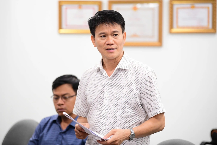 bóng đá công nhân - Ảnh 2.