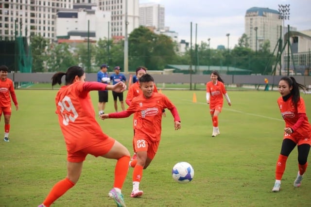 Huỳnh Như đối đầu đội tuyển nữ Việt Nam, tại sao? - Ảnh 2.