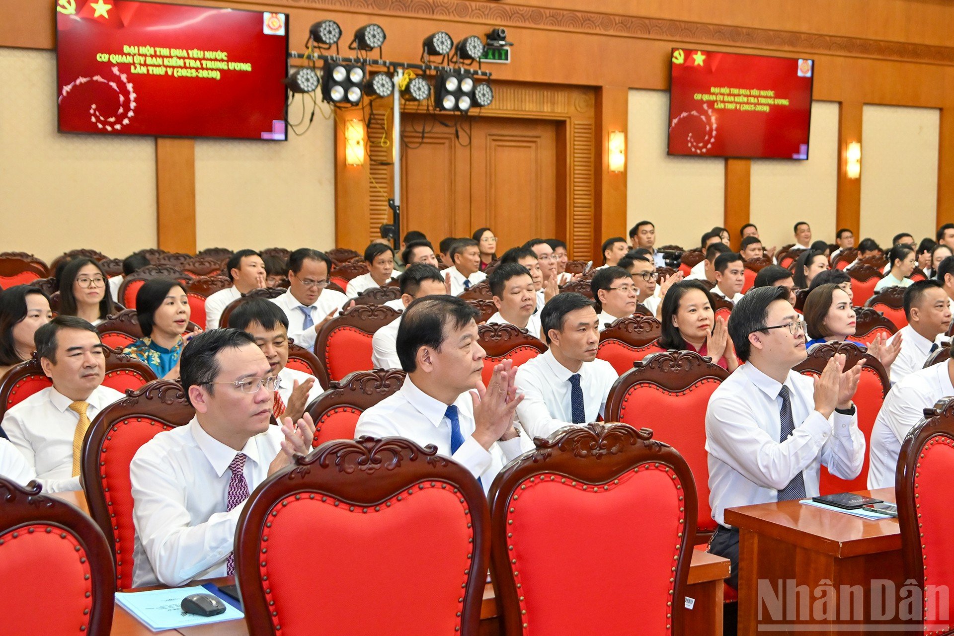 ndo_br_3-8256.jpg