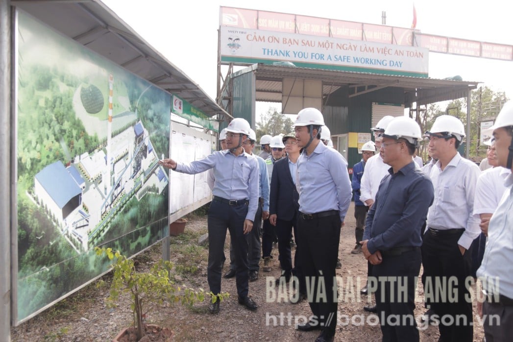 Đoàn công tác kiểm tra Dự án Nhà máy Nhiệt điện Na Dương II, xã Na Dương